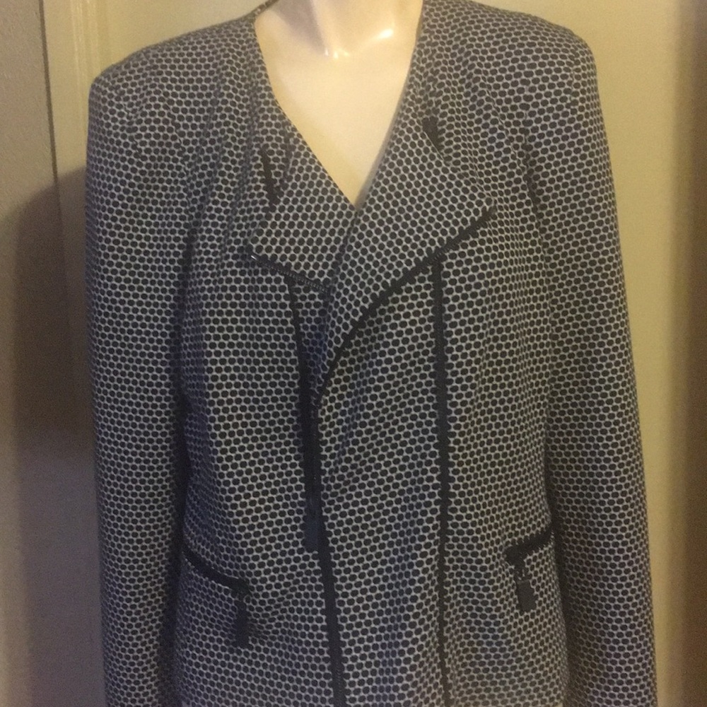 Coat - Picture 3 of 3